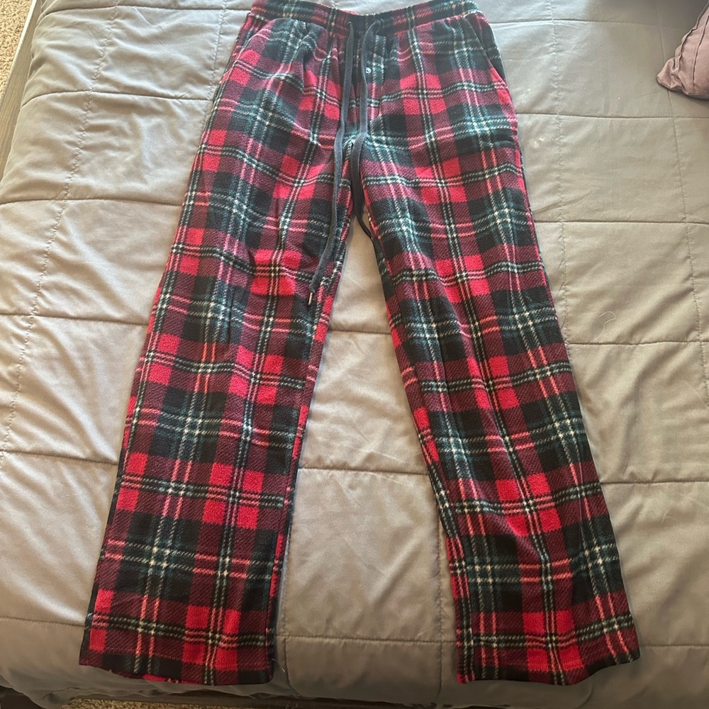 Plaid Men's Fleece Pajama Pants in Red and Black